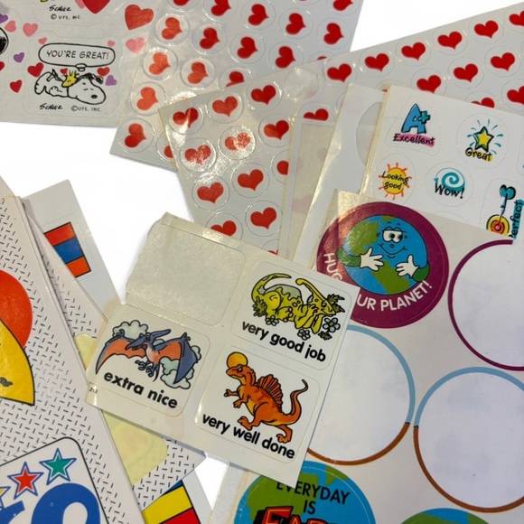 Vintage 90s Mix Lot Of Teacher's Reward Stickers Animals Ribbons & More - Picture 7 of 7